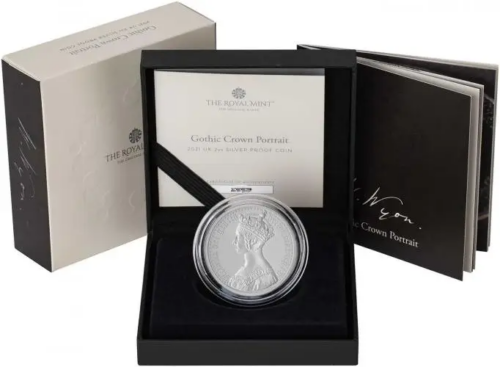 トップグレード ゴシッククラウンポートレート ２オンス 5ポンド グレートエングレーバーシリーズ ヴィクトリア女王(ヤングヴィクトリア) エリザベス２世(在位：1952年〜2022年) ウィリアム・ワイオン ロイヤルミント シルバー(.999) 初回リリース品鑑定 オリジナル木製ボックス オリジナル化粧箱 真正証明書 プルーフ ウルトラカメオ 2021年 PF70UC NGC